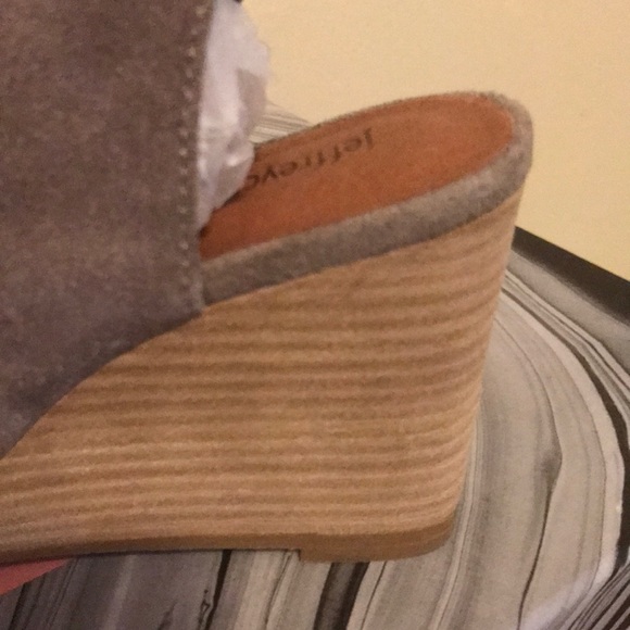 jeffrey campbell wedges - Picture 2 of 5